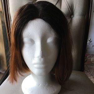 Bobby Boss Lace Front Wig T1B/33